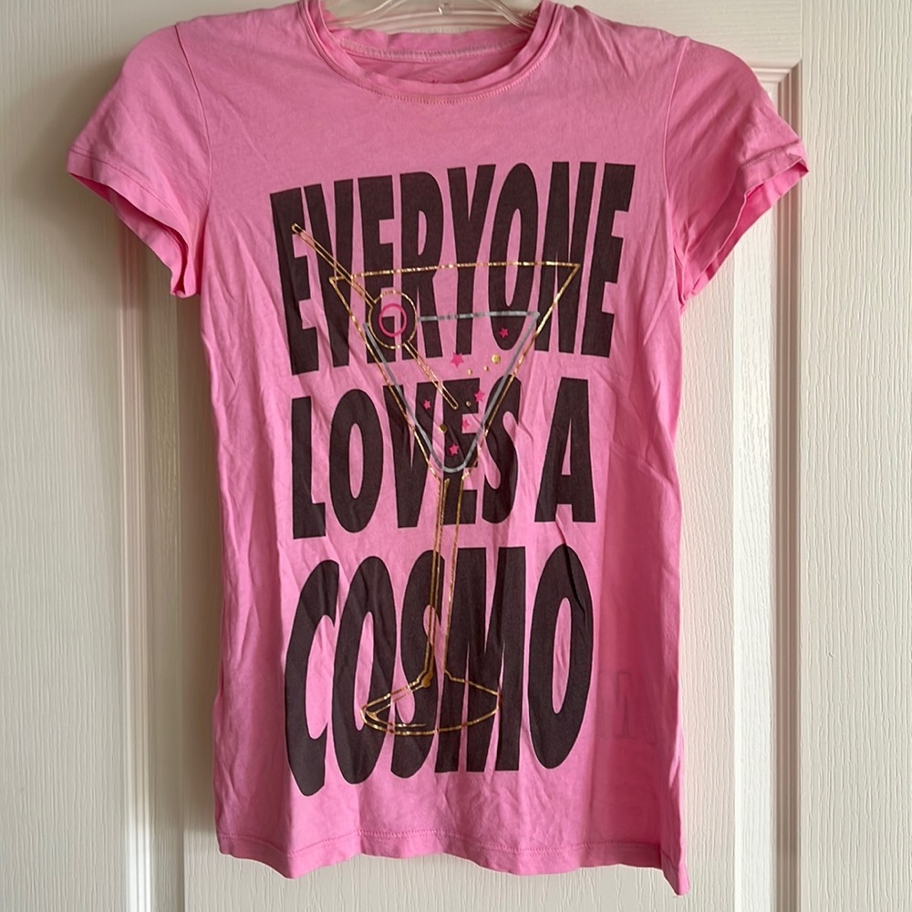 Everyone Loves a Cosmo tee